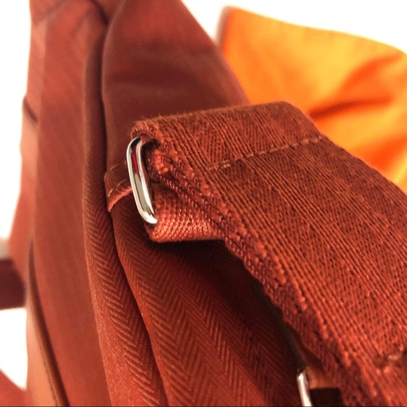 Hermes Messenger Bag 💲1100 - Picture 2 of 7